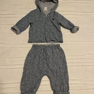 GAP reversible Striped Baby Set